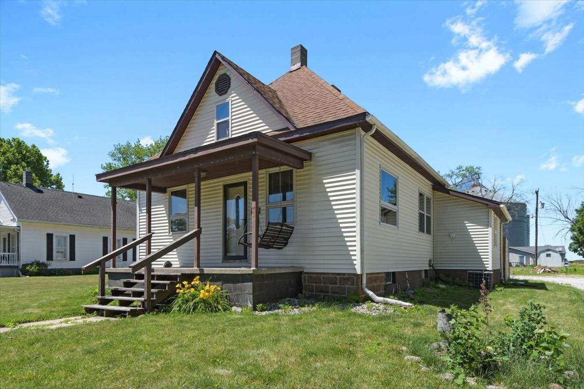 204 E Main St., Royal, IL 61871