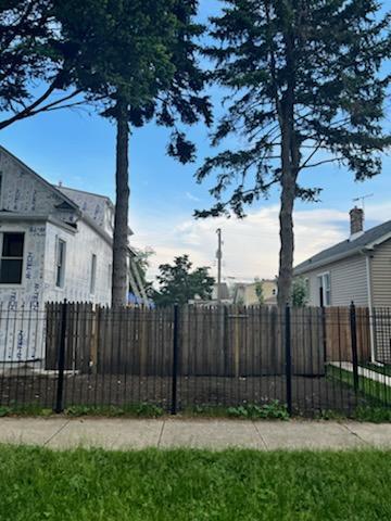 4909 W Schubert Ave., Chicago, IL 60639