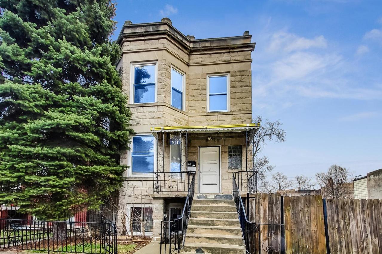 913 N Lawndale Ave., Chicago, IL 60651