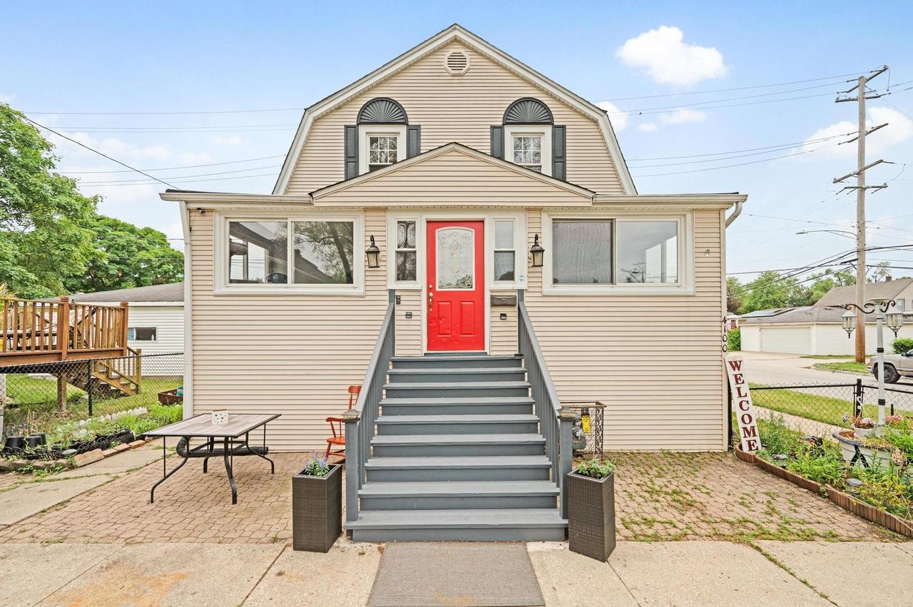 4100 Amelia Ave., Lyons, IL 60534