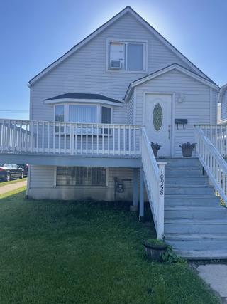10958 S Greenbay Ave., Chicago, IL 60617