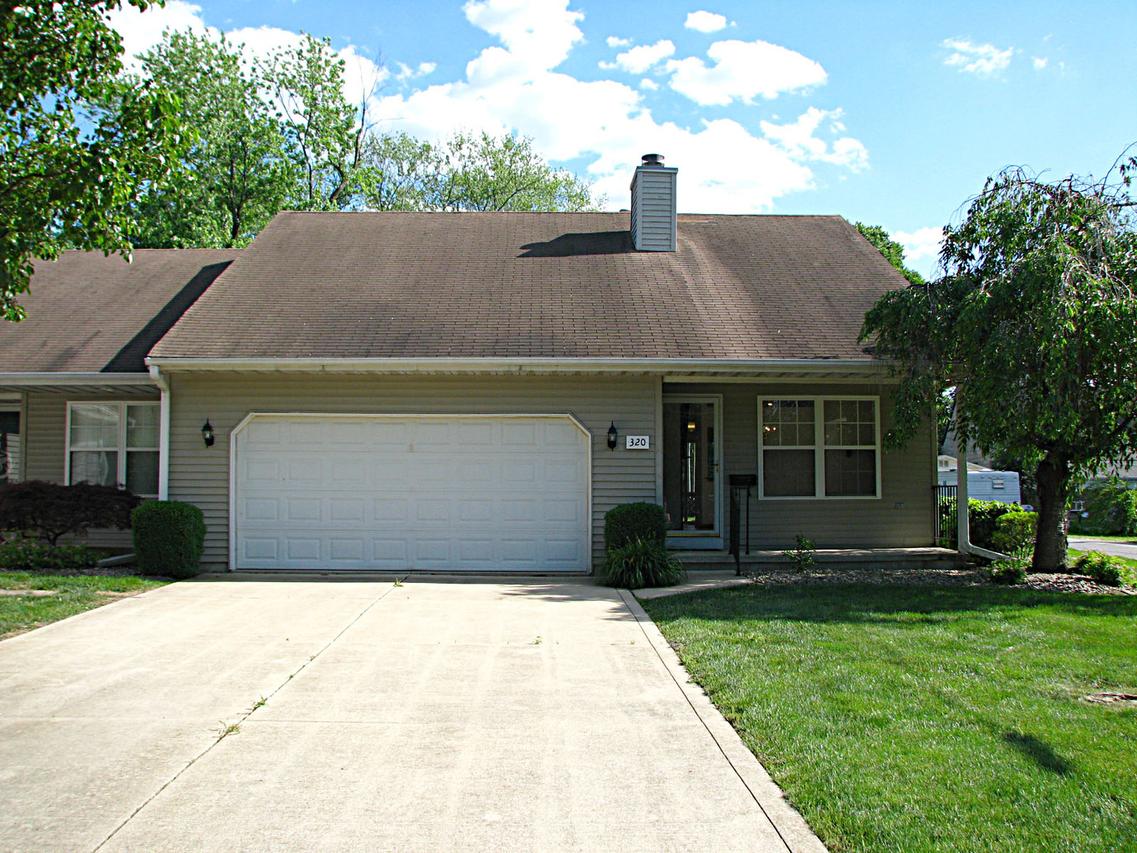 320 E Madison St. #1, Arcola, IL 61910