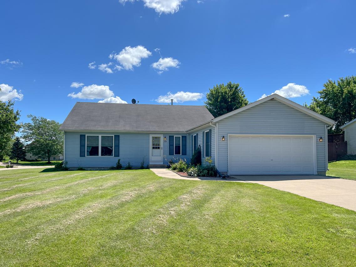 704 Sandra St., Kingston, IL 60145