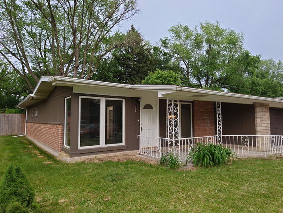 13 E Rocket Cir., Park Forest, IL 60466