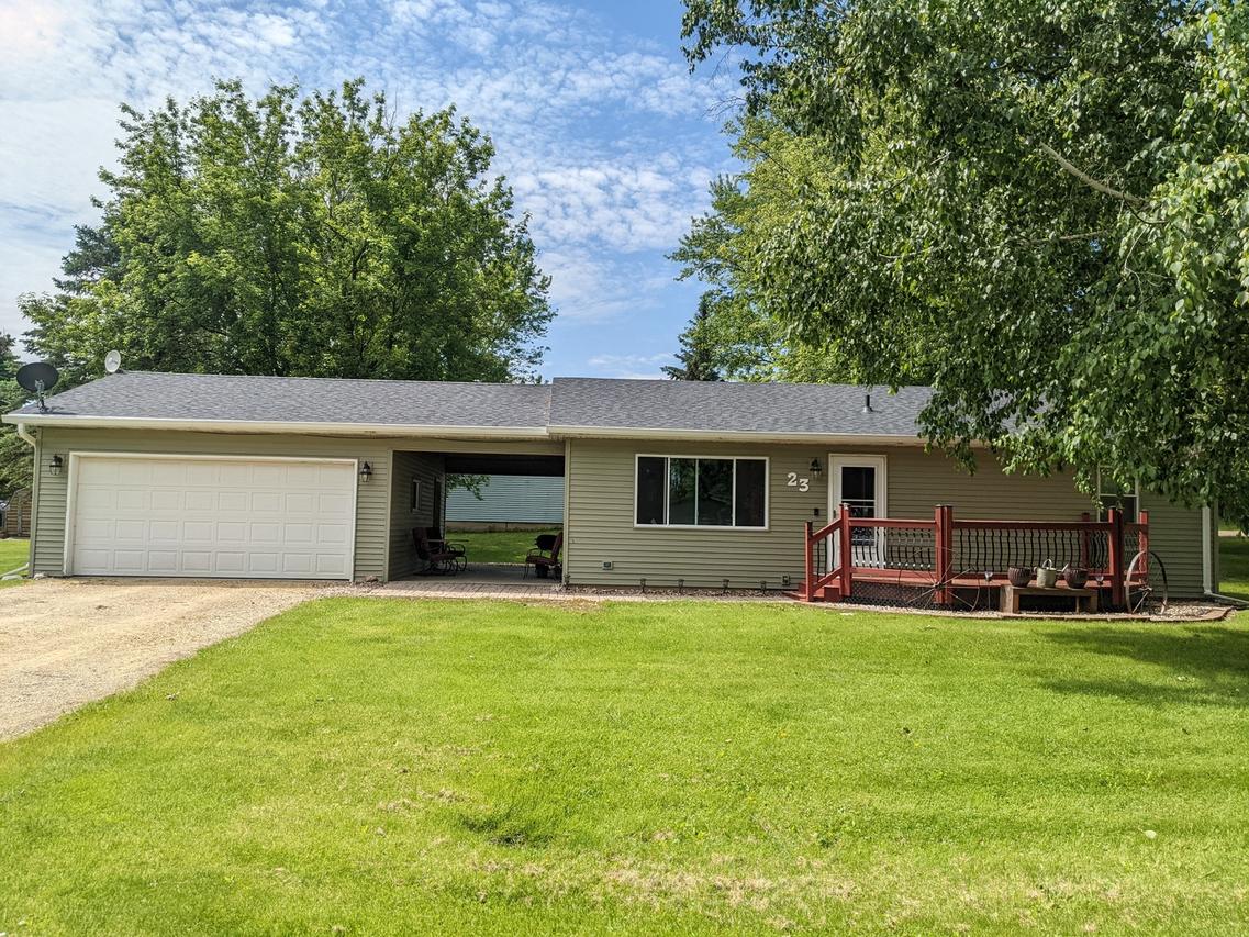 23 Academy St., German Valley, IL 61039