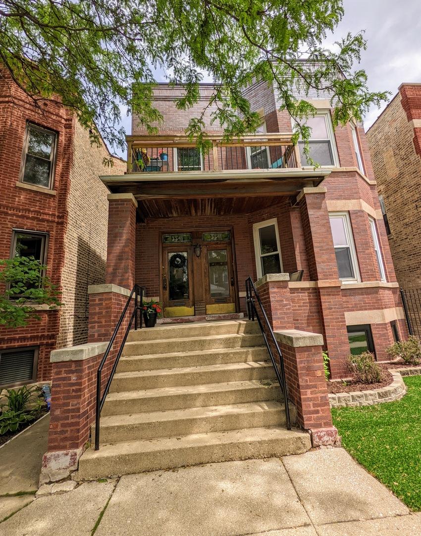 3541 N Oakley Ave., Chicago, IL 60618
