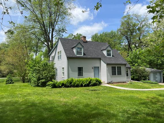 11942 S 70th Ct., Palos Heights, IL 60463