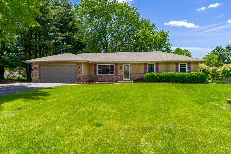 5647 Flatwillow Dr., Roscoe, IL 61073
