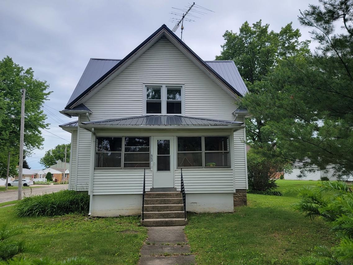 602 N 3rd St., Ashton, IL 61006