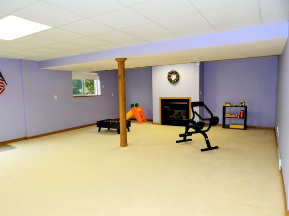 369 Countryside Ln., Dixon, IL 61021