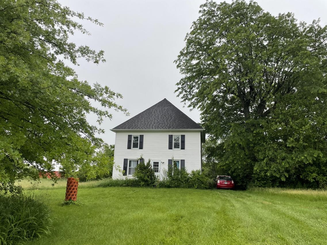 9612 Wyanet-walnut Rd., Tiskilwa, IL 61368