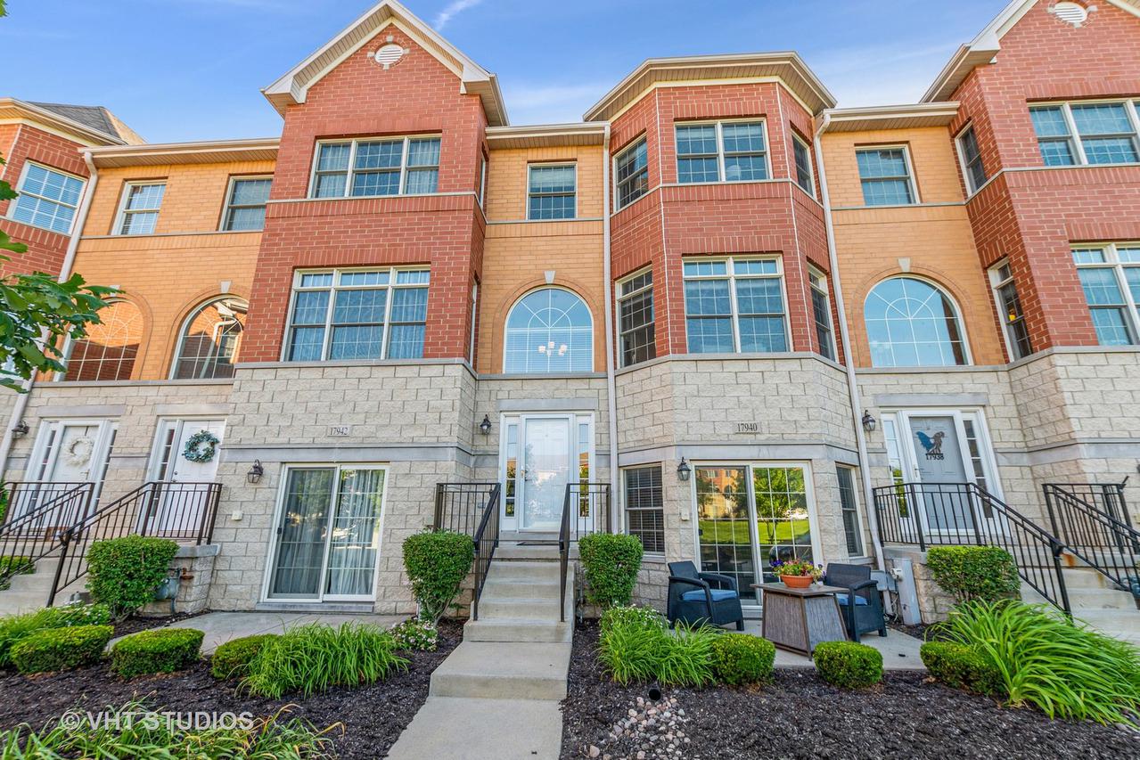 17940 Fountain Cir., Orland Park, IL 60467