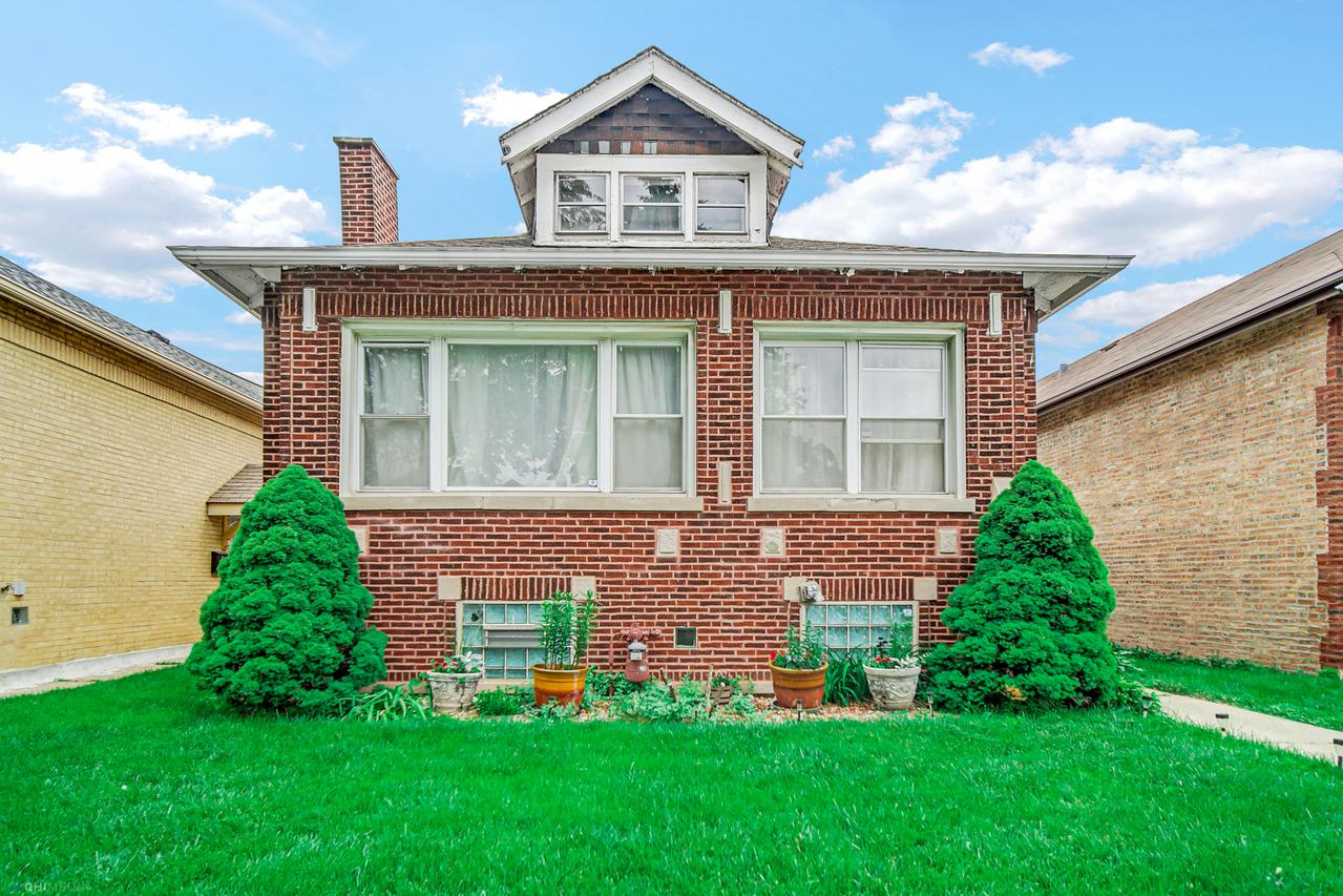 8045 S Clyde Ave., Chicago, IL 60617