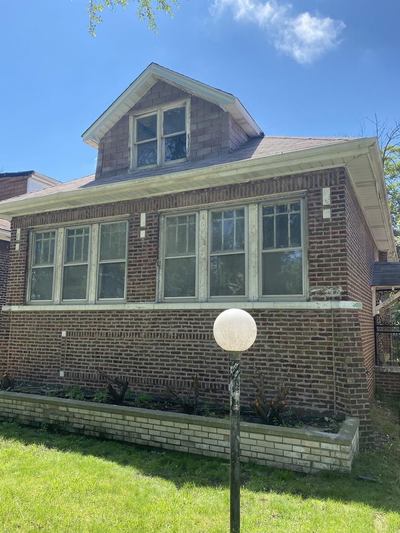 8048 S Woodlawn Ave., Chicago, IL 60619