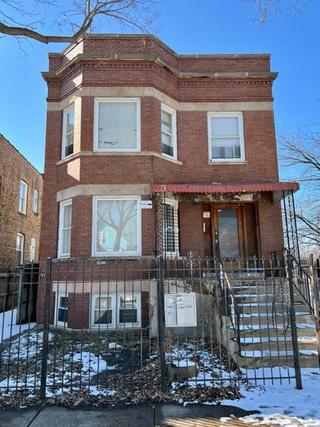 7912 S Escanaba Ave., Chicago, IL 60617