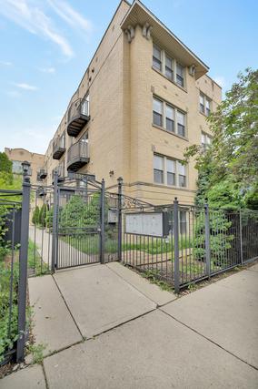 2834 N Dawson Ave. #2W, Chicago, IL 60618