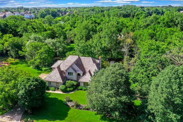18 Stone Creek Dr., Hawthorn Woods, IL 60047