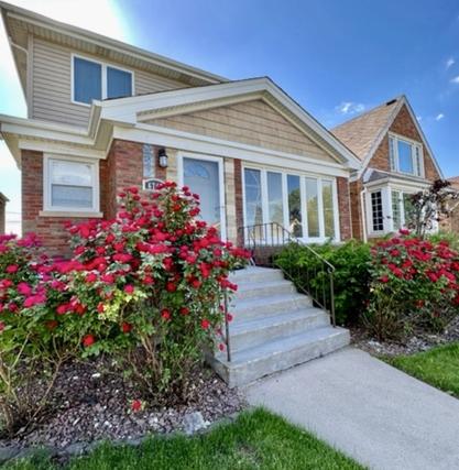 6742 S Kolin Ave., Chicago, IL 60629