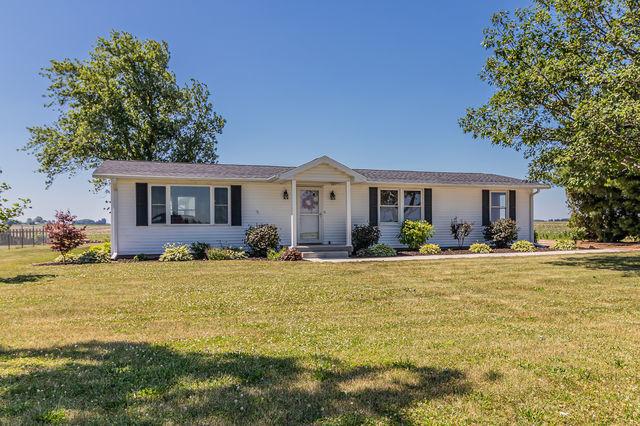 95 E County Road 1550, Ivesdale, IL 61851