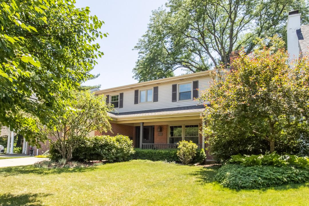 442 S Banbury Rd., Arlington Heights, IL 60005