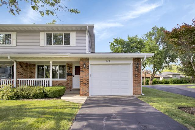126 Queens Ct., Schaumburg, IL 60193