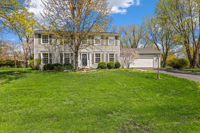 28W104 Country View Dr., Naperville, IL 60564