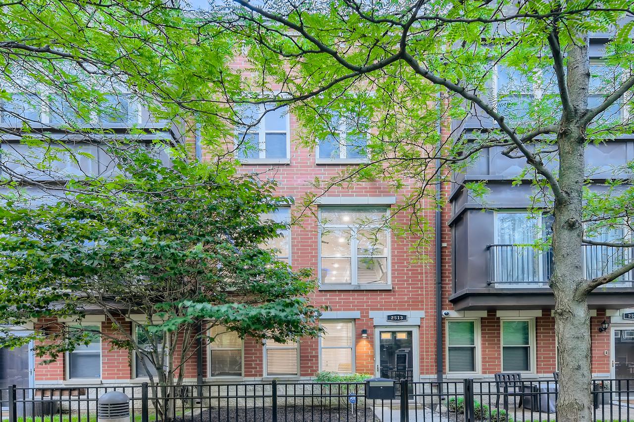 2513 S Calumet Ave., Chicago, IL 60616