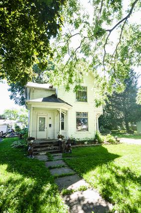 608 S College Ave., Dixon, IL 61021