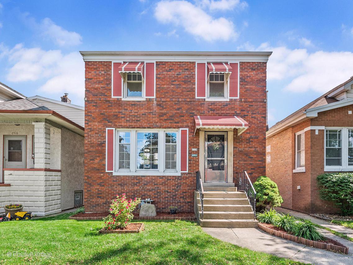 6518 Fairfield Ave., Berwyn, IL 60402