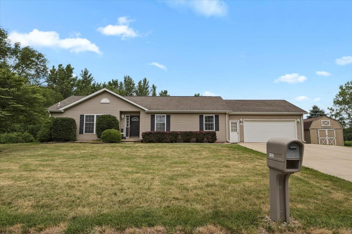 2236 Nancy Ln., St. Joseph, IL 61873