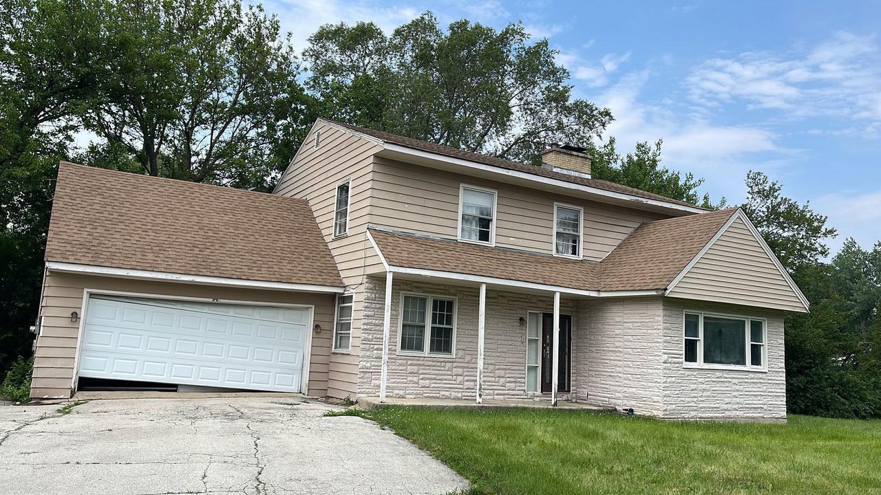 26W576 Grand Ave., Wheaton, IL 60187