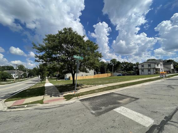844 Warren Ave., Downers Grove, IL 60515