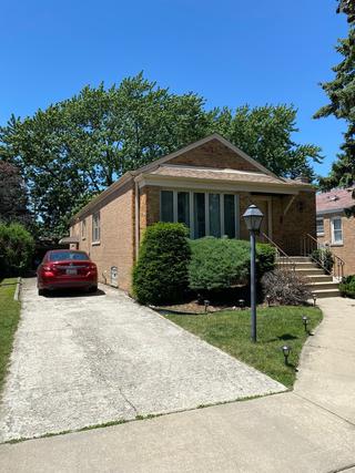 8912 S Utica Ave., Evergreen Park, IL 60805