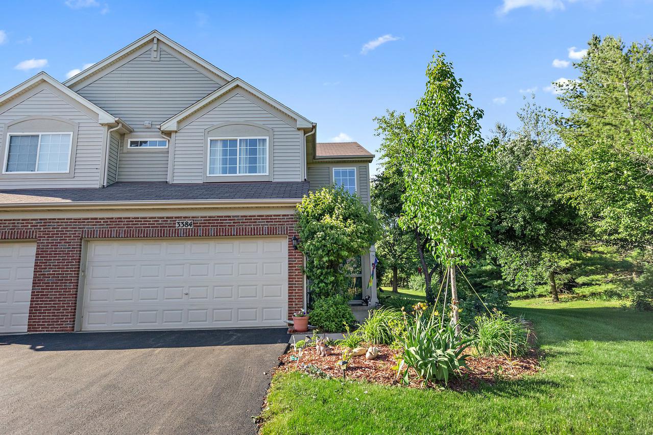 3384 Blue Ridge Dr., Carpentersville, IL 60110