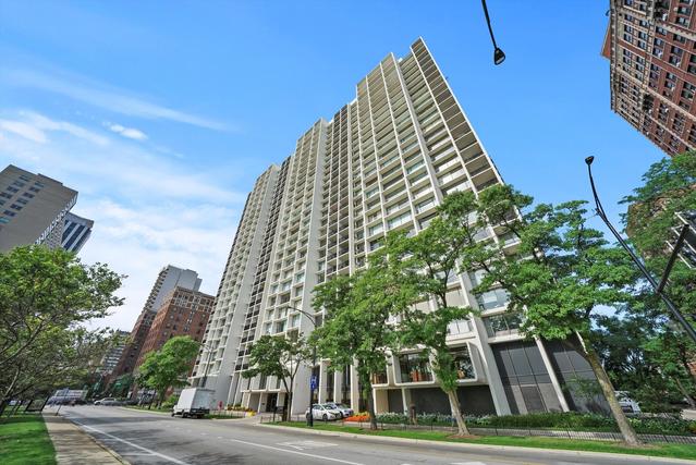 3200 N Lake Shore Dr. #1904, Chicago, IL 60657
