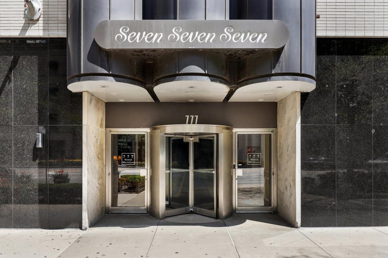 777 N Michigan Ave. #1802, Chicago, IL 60611