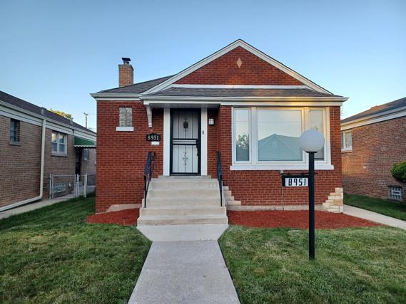8951 S Dorchester Ave., Chicago, IL 60619