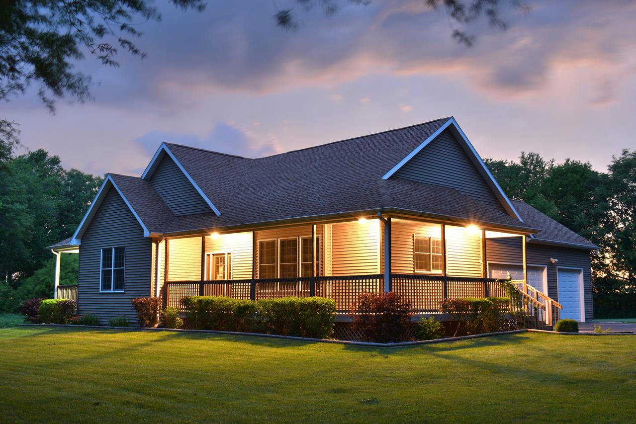 1755 Twist Rd., Franklin Grove, IL 61031