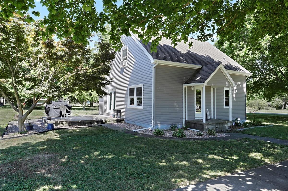 409 N Chicago Ave., Allerton, IL 61810
