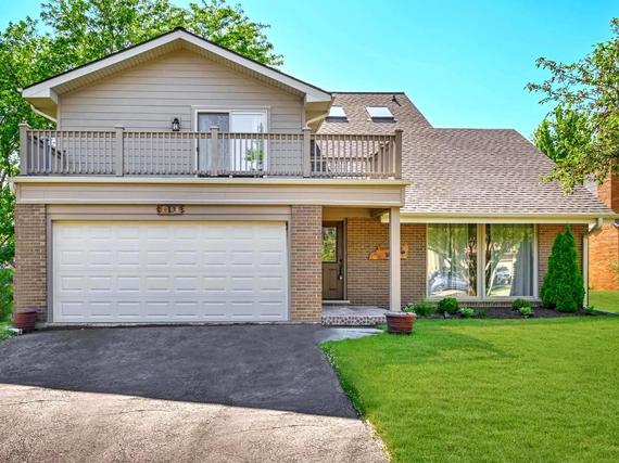 1108 N Old Fence Rd., Addison, IL 60101