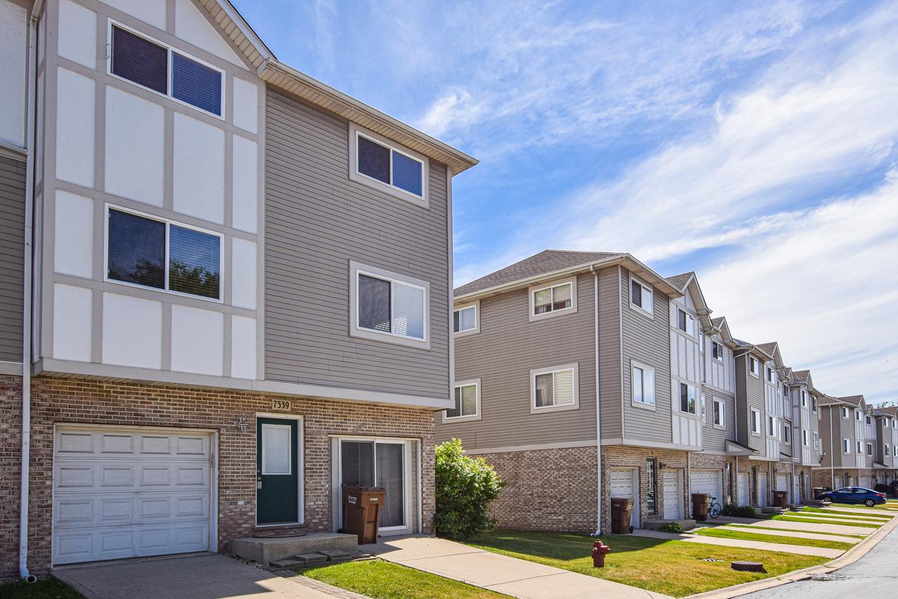 7539 Heritage Ct., Summit, IL 60501