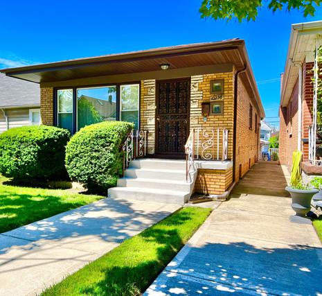 10236 S Avenue M, Chicago, IL 60617