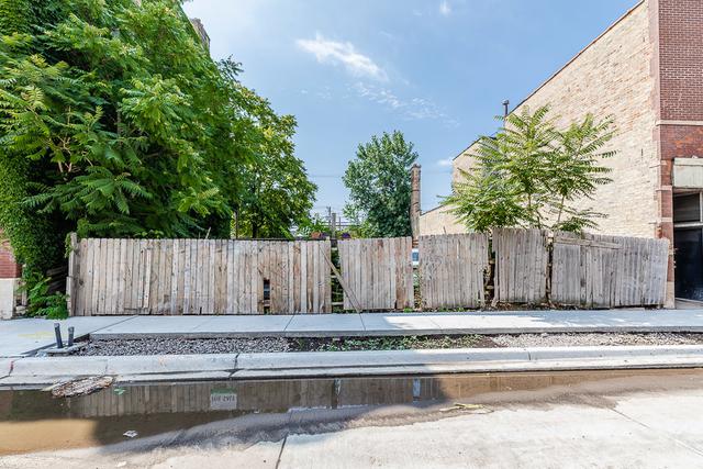 2021 W Grand Ave., Chicago, IL 60612