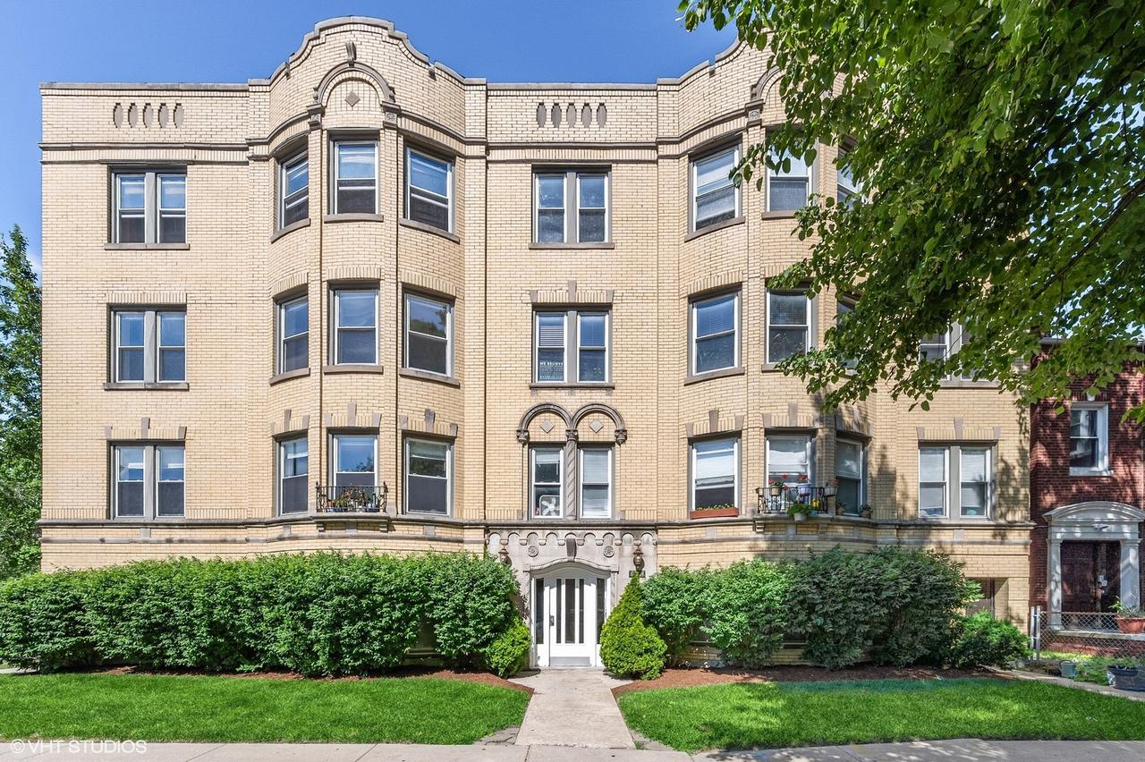 6200 N Claremont Ave. #2, Chicago, IL 60659