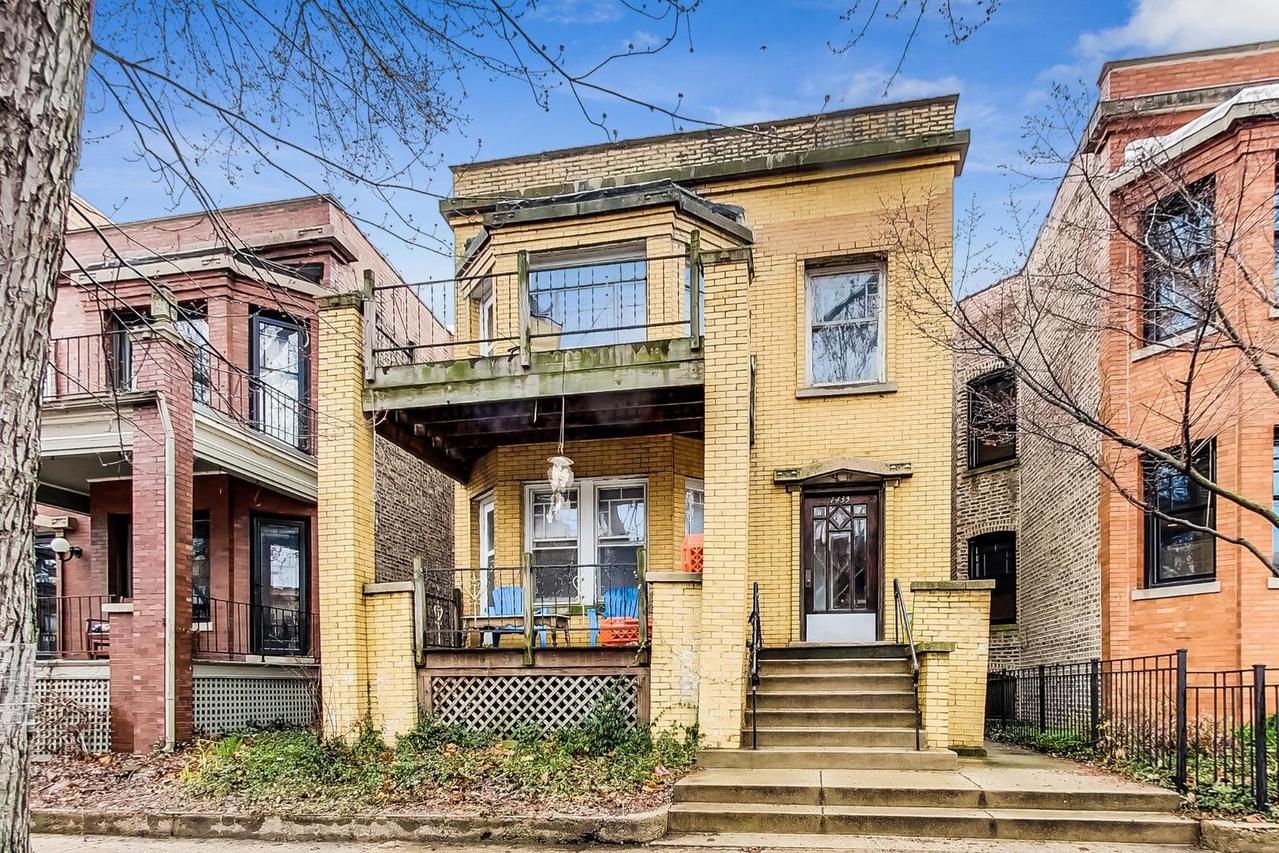 1439 W Winona St., Chicago, IL 60640