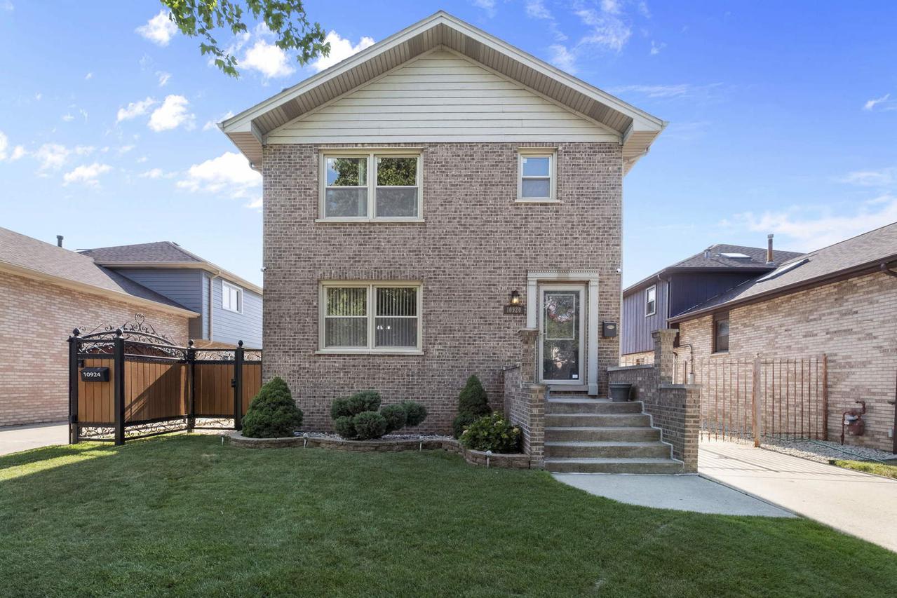 10920 S Avenue E, Chicago, IL 60617