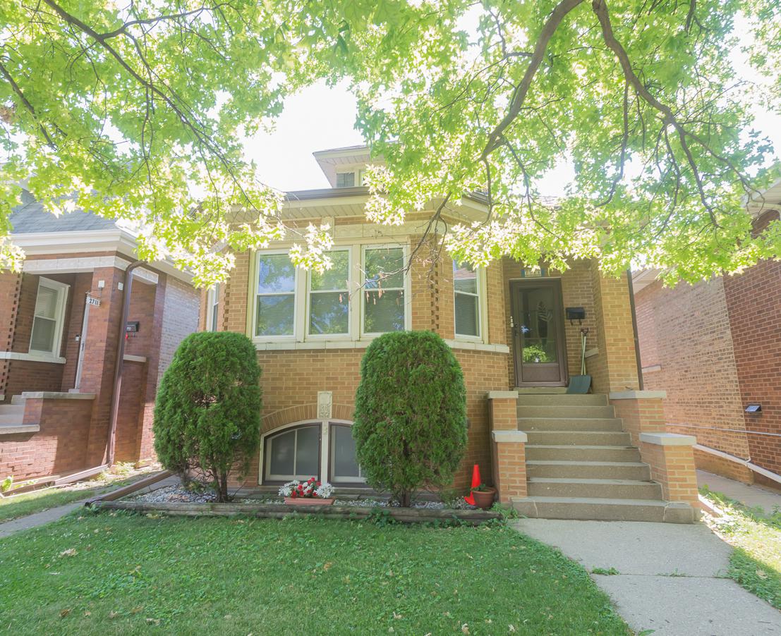 2709 N 76th Ct., Elmwood Park, IL 60707