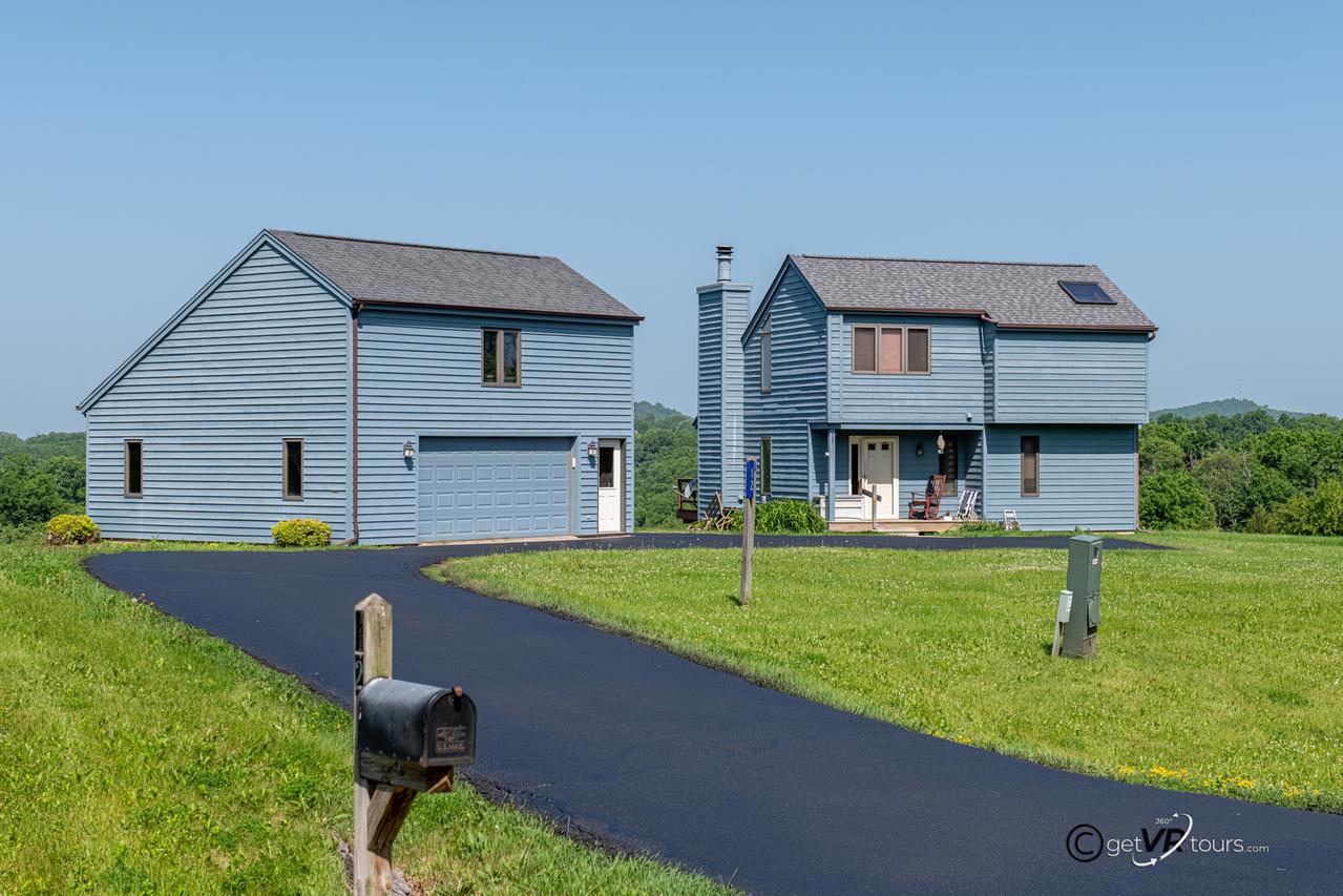 12 Signal Point Ln., Galena, IL 61036