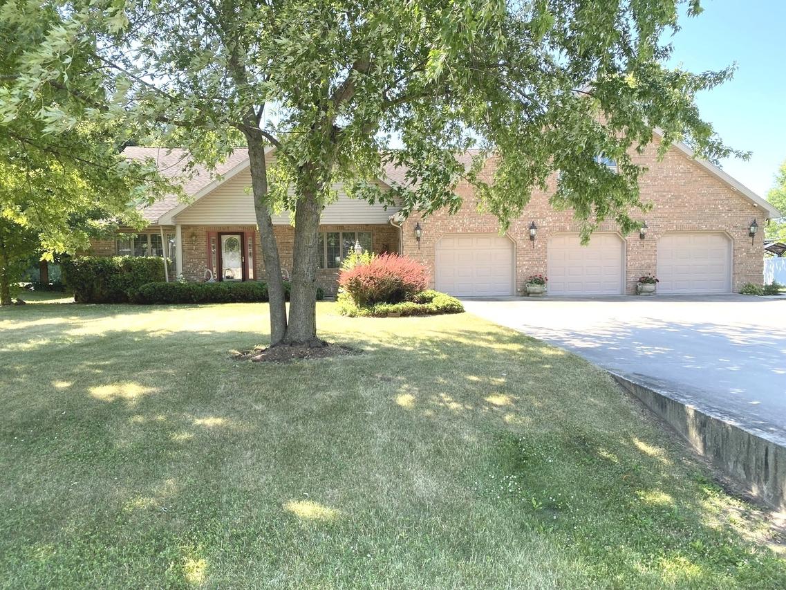 2263 Fox Run Dr., Kankakee, IL 60901