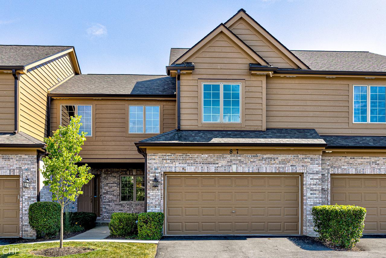 87 Santa Fe Ct., Willow Springs, IL 60480